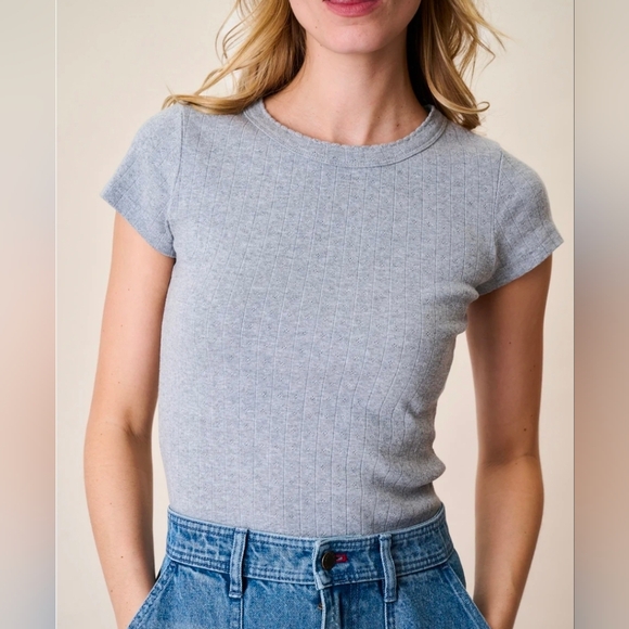 Marea By Liz Joy Tops - Marea Gray Pointelle Tee XS